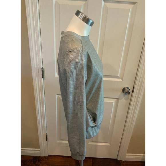Nike Gray Textured Long Sleeve Sauna Top, Size Small - Picture 4 of 8